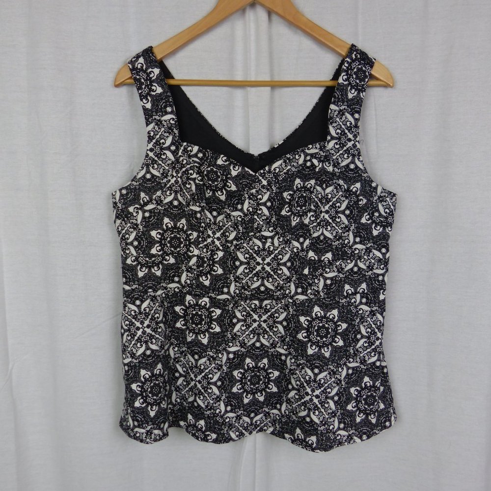 Torrid Women's Lace Print Sateen Peplum Top